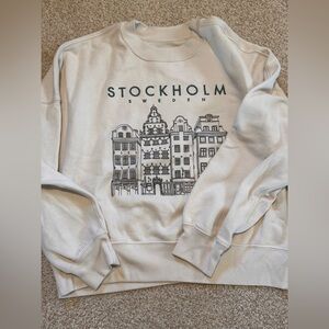 NWOT Abercrombie Stockholm Sweden Sweatshirt - Large